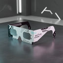 Photo de nature morte professionnelle des lunettes pour éclipse solaire design Cipher sur une surface en béton poli, parfaites pour une observation sûre le 12 août 2026.